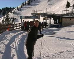 Stefan nach rasanter Abfahrt und Stopp vor der Kasereckbahn
